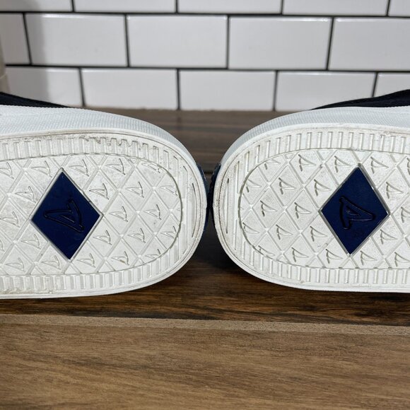 Sperry x Netflix Crest Vibe Womens 9.5 Shoes Black Outer Banks Slip On Sneaker - Picture 8 of 12